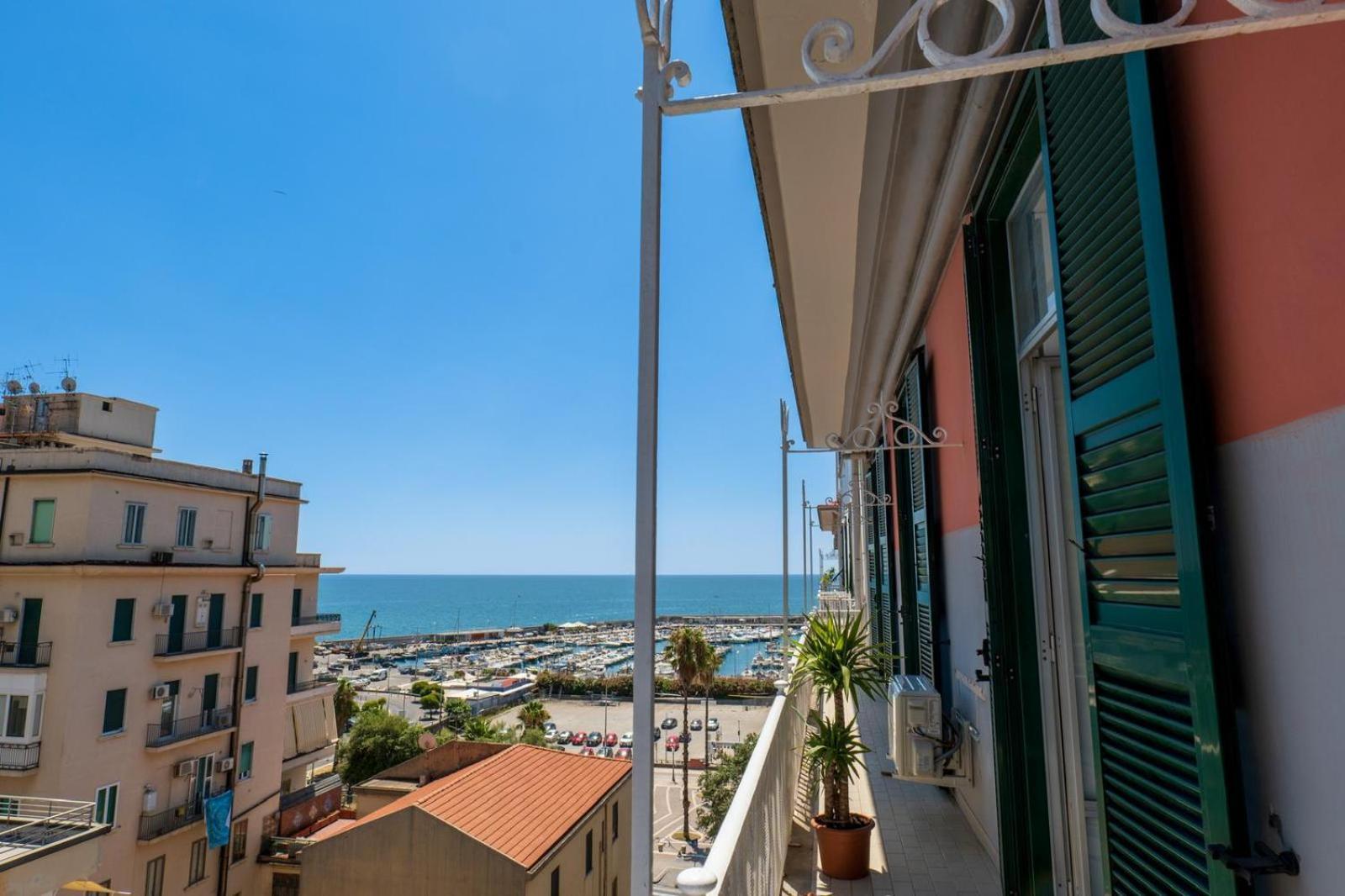 Palazzo Galeoni Luxury Suites Salerno Esterno foto