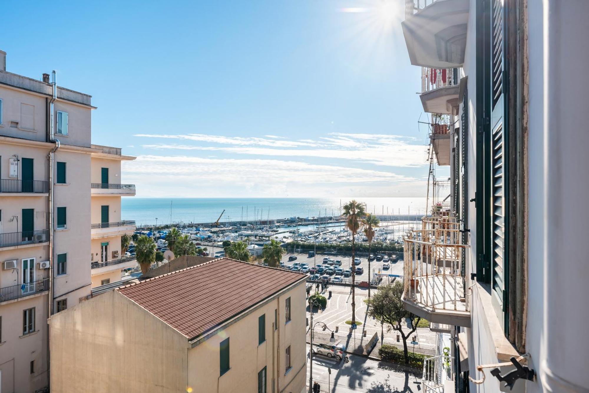 Palazzo Galeoni Luxury Suites Salerno Esterno foto